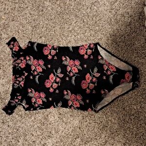 Hollister floral bodysuit- size S- EUC
